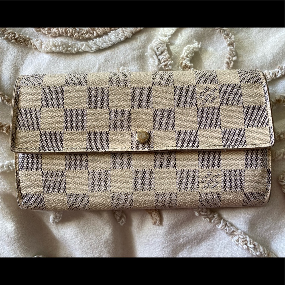 Authentic Vintage Louis Vuitton Sarah Damier Azure Wallet